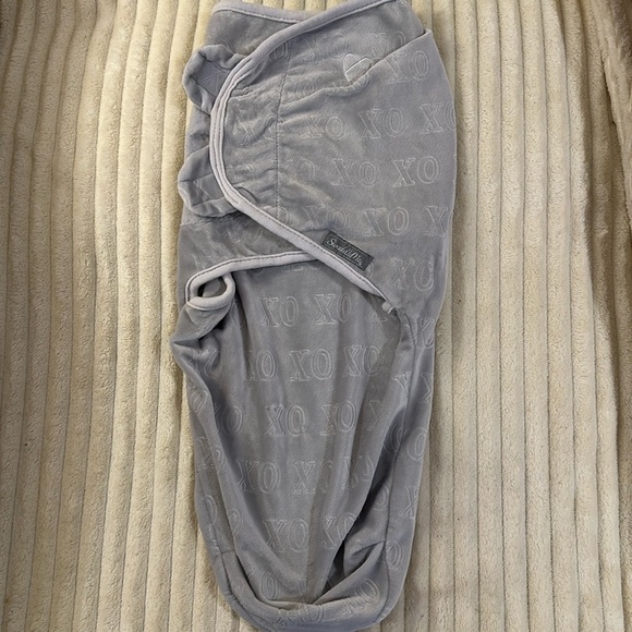 SwaddleMe - Velour sleep sack/wearable blanket. Size SM/MD - Picture 1 of 4